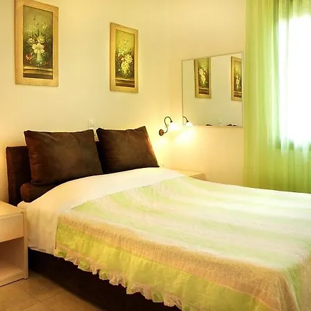 Apartament Avra Neos Marmaras